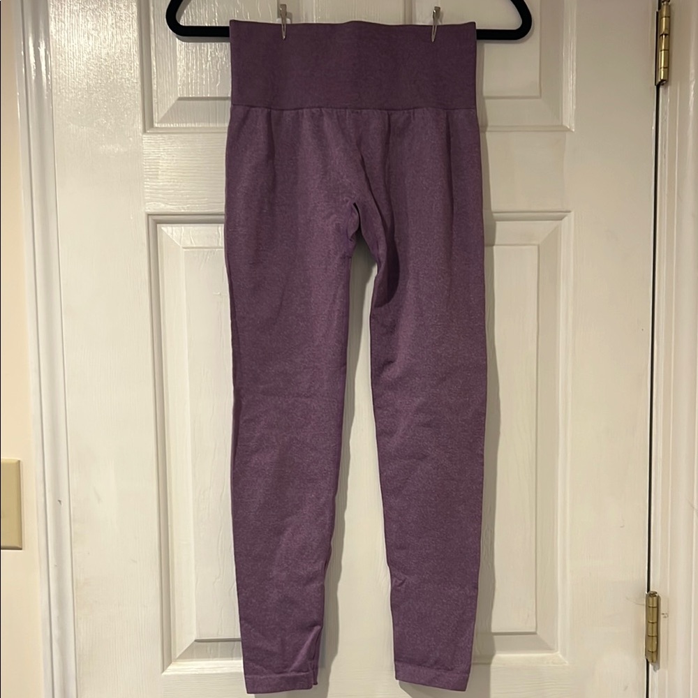 LAST CALL MAKE AN OFFER! NVGTN Lilac NV Seamless Leggings